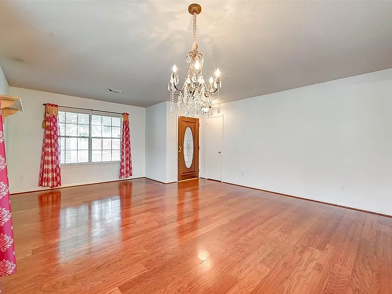 3522 Samuel Adams Ln — Photo 9