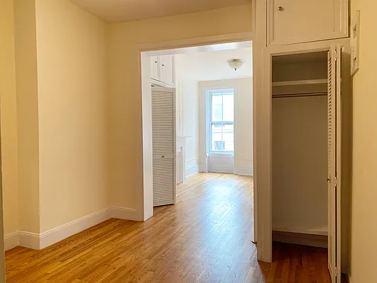 Rented by Waverly Realty Associates | media 2