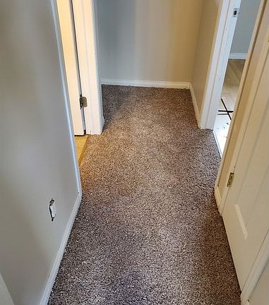 3rd image of 16 McNabb Cres