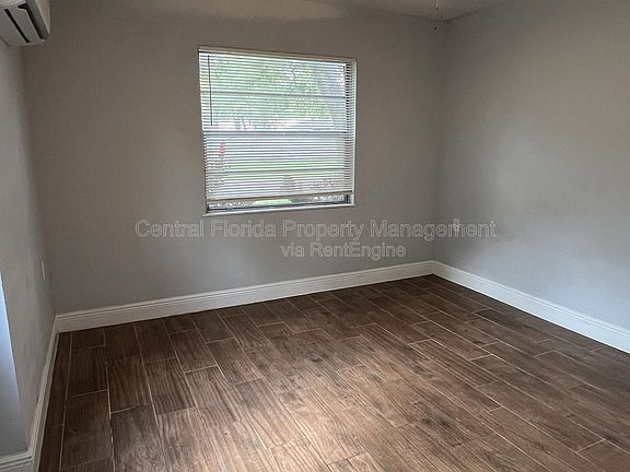 3rd image of 899 Rich Dr Unit 2