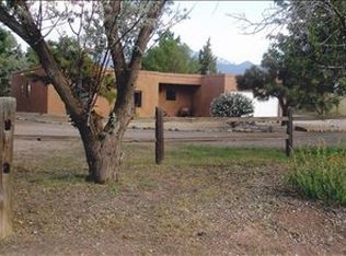 318 Leyba Ln, Bernalillo, NM 87004