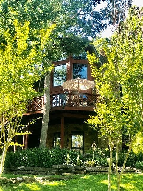 1st image of 959 Bay Ln