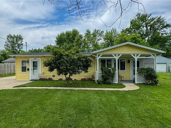 12228 Alton Dr, Grafton, OH 44044