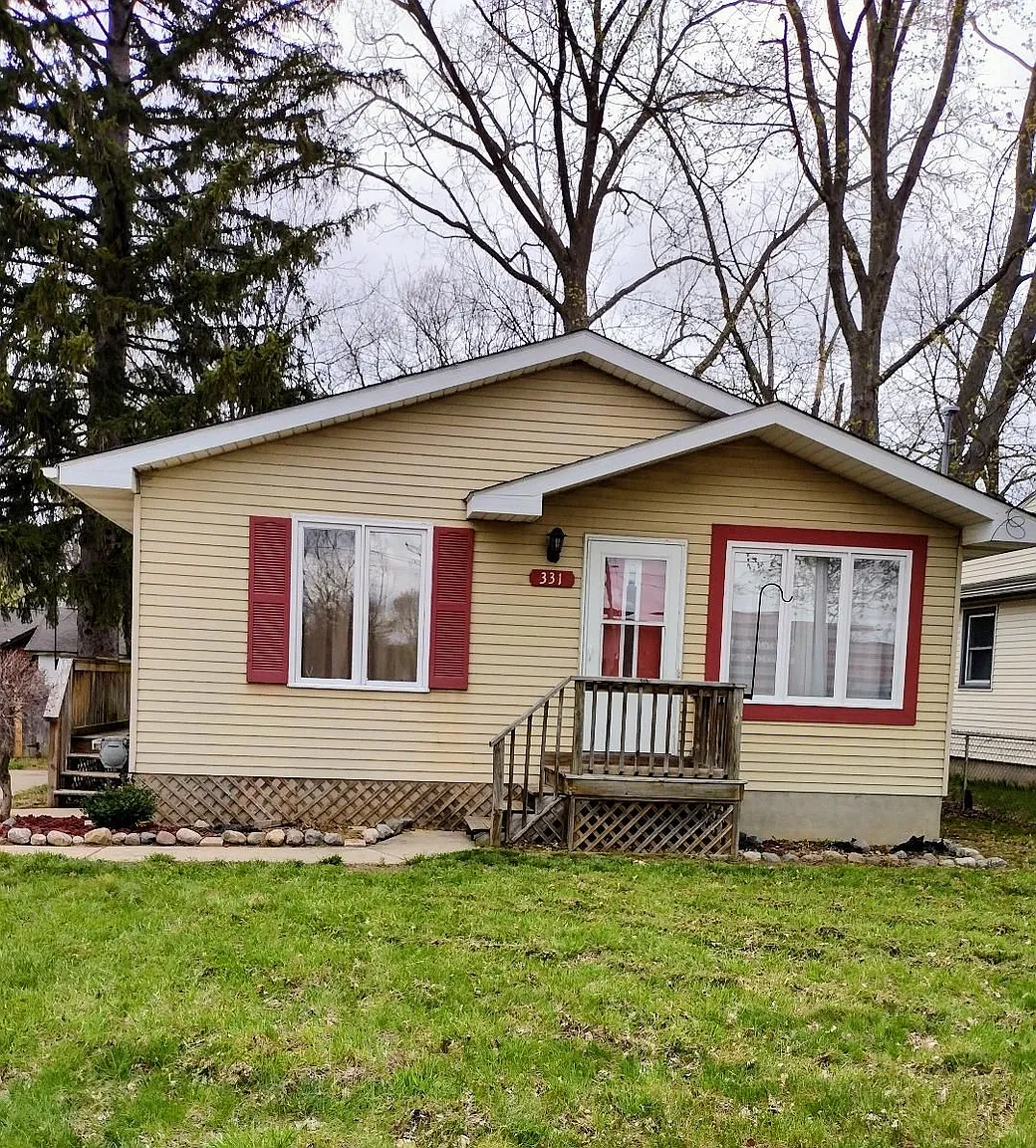 331 W Mount Morris St photo 1