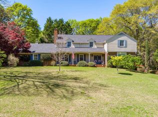 102 Pine Forest Dr, Greer, SC 29651