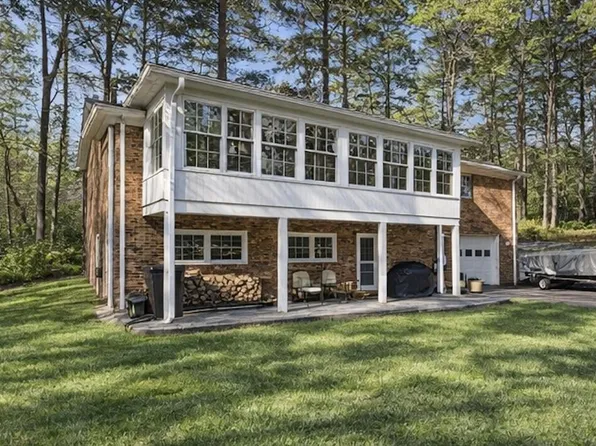 1600 Curtis Rd, Chapel Hill, NC 27514