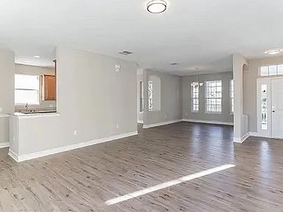 4th image of 6979 Bluestem Rd