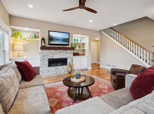 37 Sinatra Way, Fitchburg, WI 53711