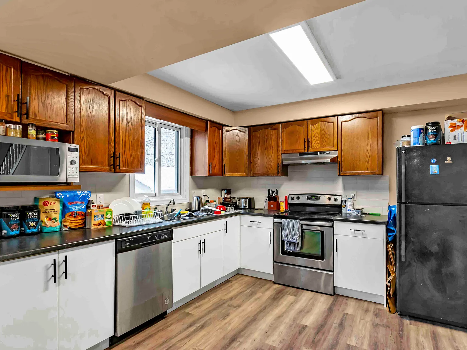4 bed, $3,180 — Photo 2