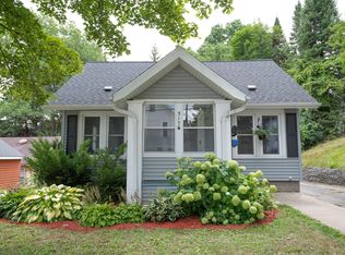 517 Chicago Ave, Waukesha, WI 53188