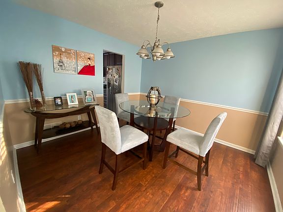 2nd image of 750 Saratoga Trl