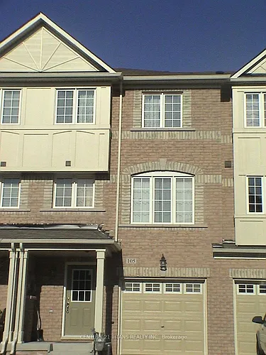 105 Wilkes Cres Photo 1