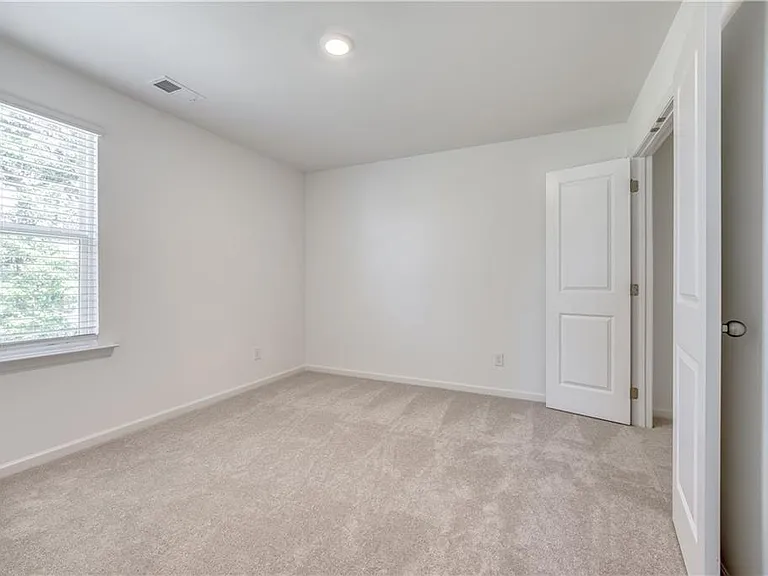 49 Kestrel Dr — Photo 27