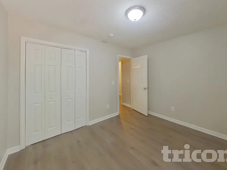 216 Netherland Dr — Photo 12