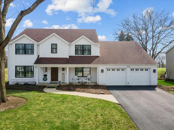 1324 Royal Saint George Dr, Naperville, IL 60563