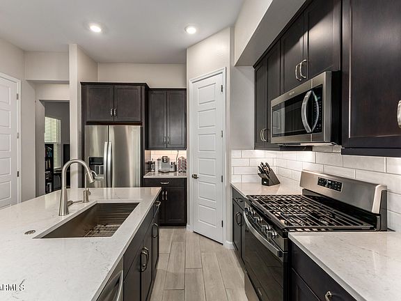 5th image of 5022 E HARTFORD Avenue