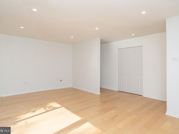 4th image of 794 Quince Orchard Blvd #P-2