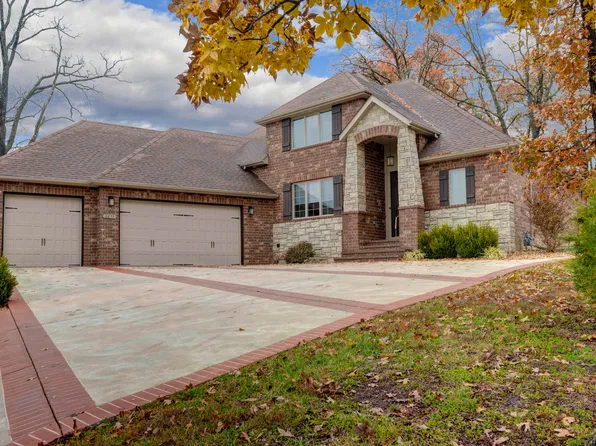 2611 E Olde Ivy Street, Springfield, MO 65804