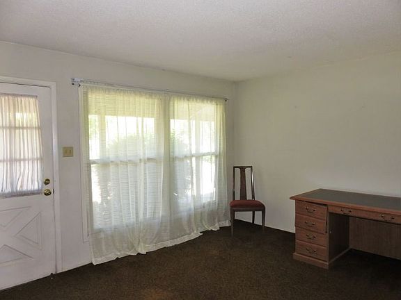 2nd image of 82 Chiquita St