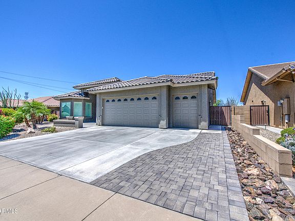 2nd image of 3026 S Willow Wood --