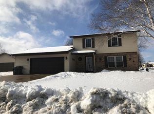 2455 Highview Ln SW, Rochester, MN 55902