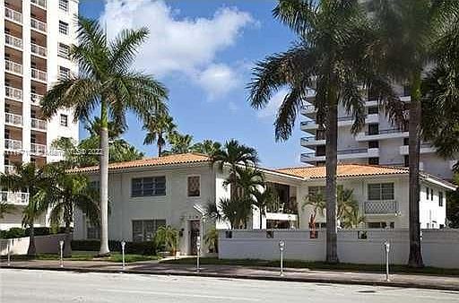1st image of 719 Biltmore Way APT 11