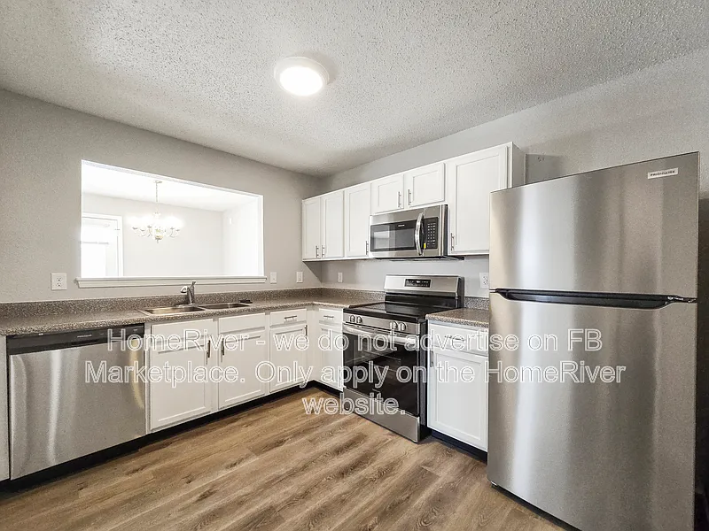 3 bed, 2.5 bath, 1759 sqft, $1,945 — Photo 4