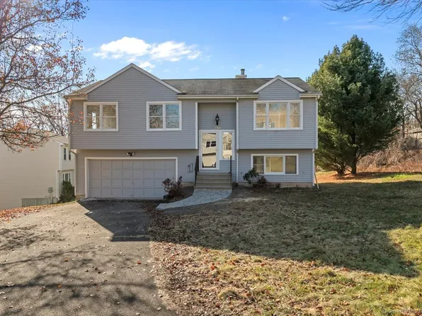 544 Long Hill Road, Middletown, CT 06457