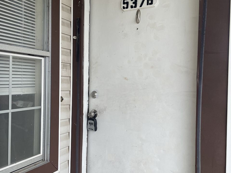 1st image of 537B S 61st Ave