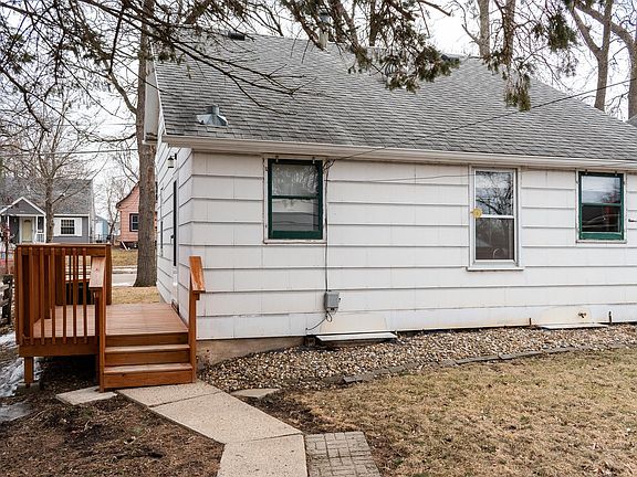 3rd image of 814 Lincoln Ave