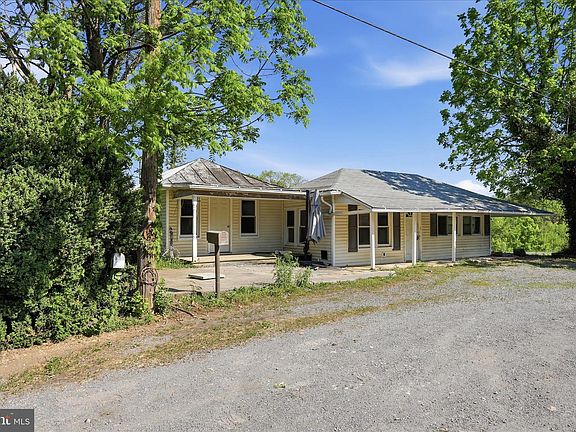2nd image of 16273 Old Valley Pike