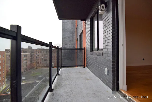 Rented by Safdie Realty Group | media 35