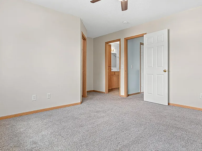 78 Bridgewater Trl — Photo 23