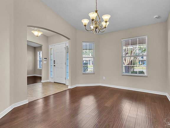 4th image of 5305 Dalton Cir