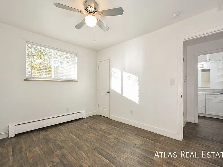 132 W Ida Ave — Photo 11
