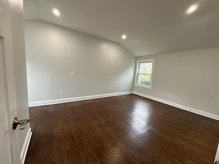 21 Prime Ave #1 — Photo 9