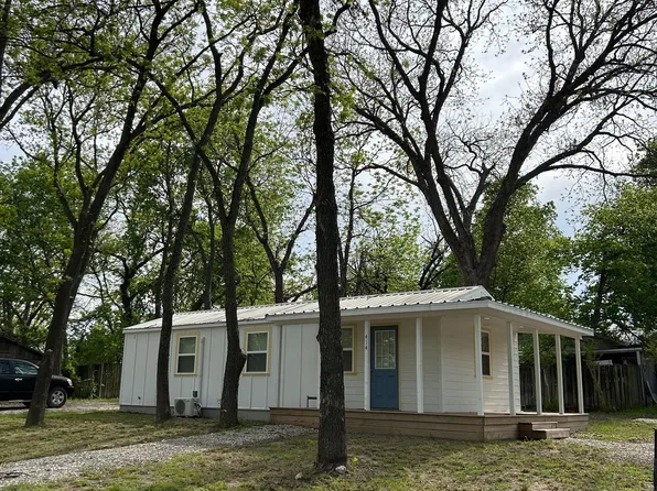 414 North Ave #F, Clifton, TX 76634