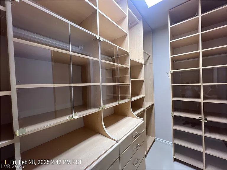 9304 Fontainbleu Dr — Photo 17