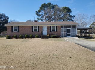 16780 Douglas Ave, Laurinburg, NC 28352