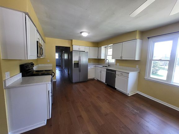 3rd image of 325 Cedar St NW