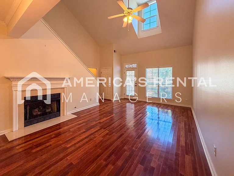 3505 Savannah Park Ln — Photo 12