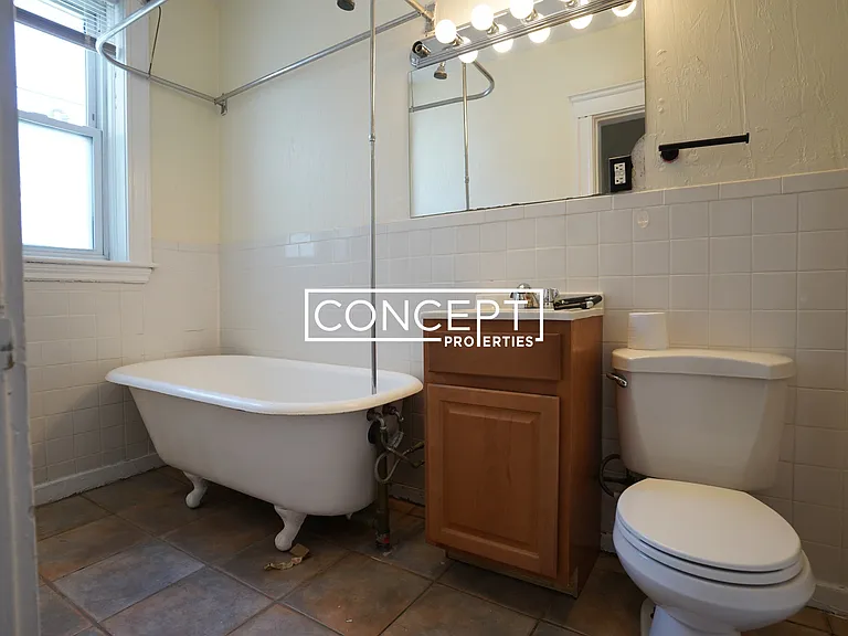 518 Cambridge St #7 — Photo 13