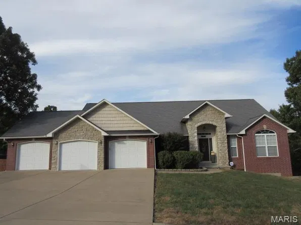 125 Highland Woods Dr, Waynesville, MO 65583