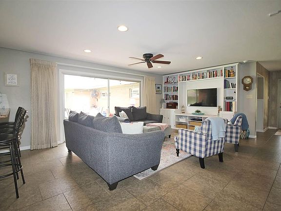 4th image of 3525 Durwood Dr