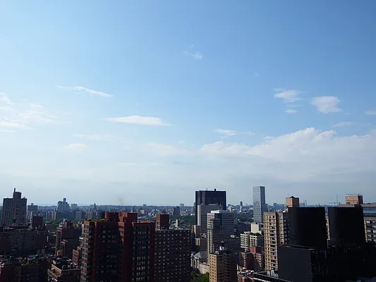 Rented by Kleier Residential | media 2