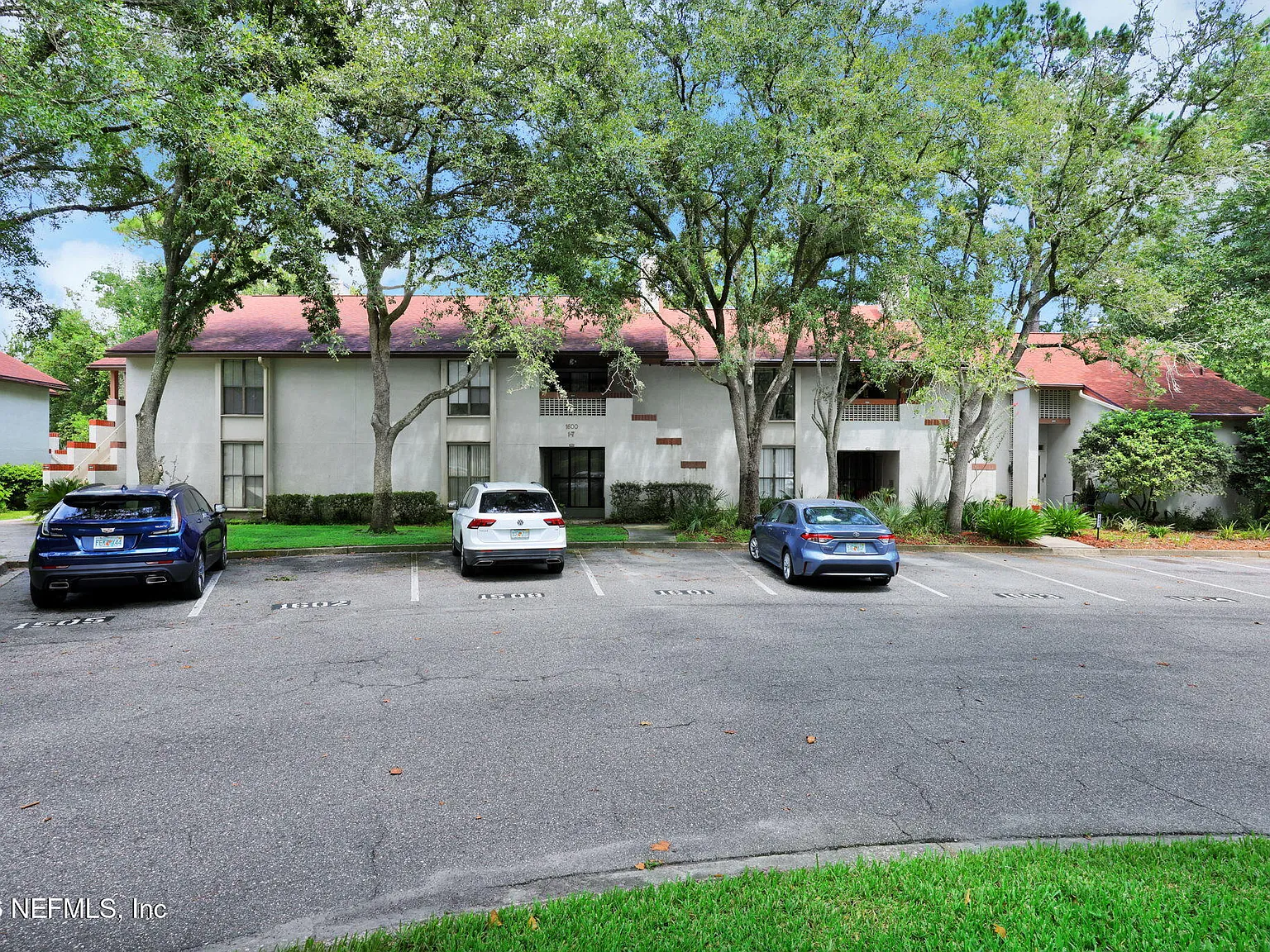 2 bed, 2.0 bath, 1191 sqft, $1,400 — Photo 2