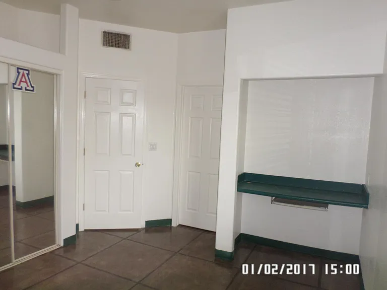 620 E Lester St #1 — Photo 10