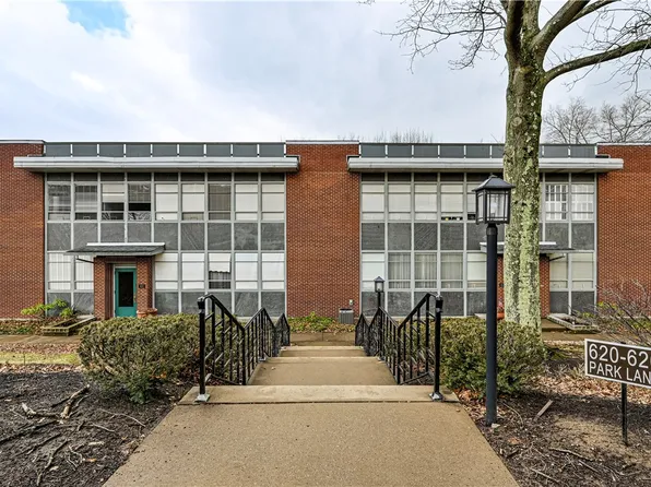 624 Park Ln APT D, Greensburg, PA 15601