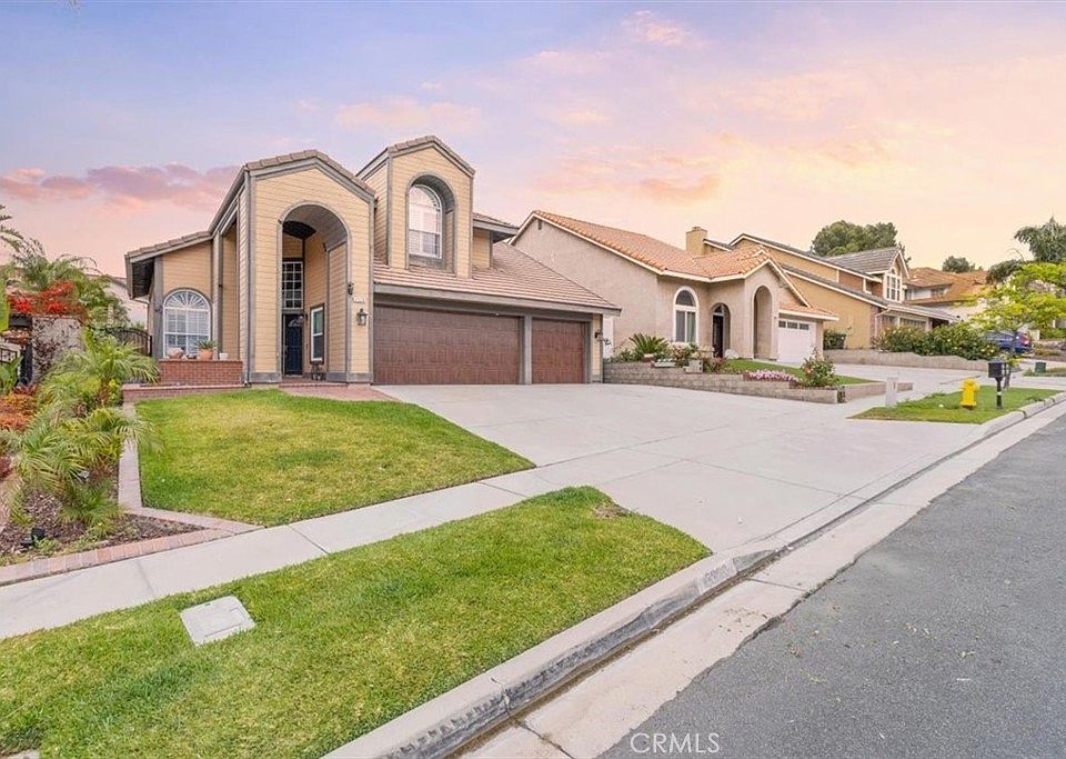 1st image of 3329 Deaver Dr