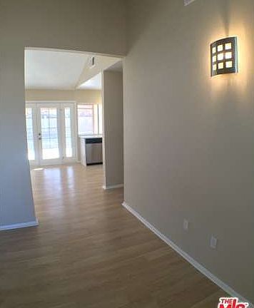 4th image of 44036 Gingham Ave
